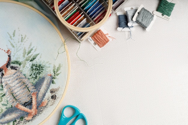 warsztat haftu z igłą i nicią